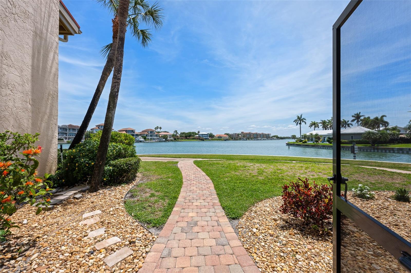 VILLAS ON POINT BRITTANY CONDO - Residential