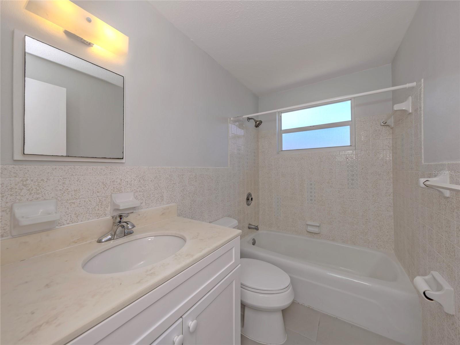 BAY POINT CORR OF - Residential