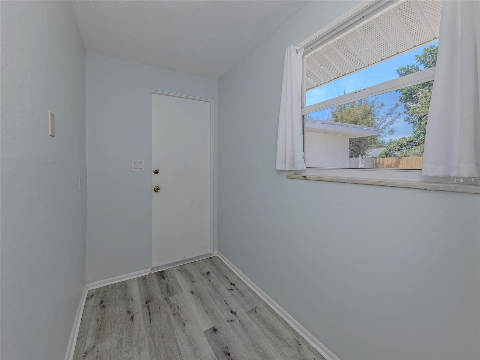BAY POINT CORR OF - Residential