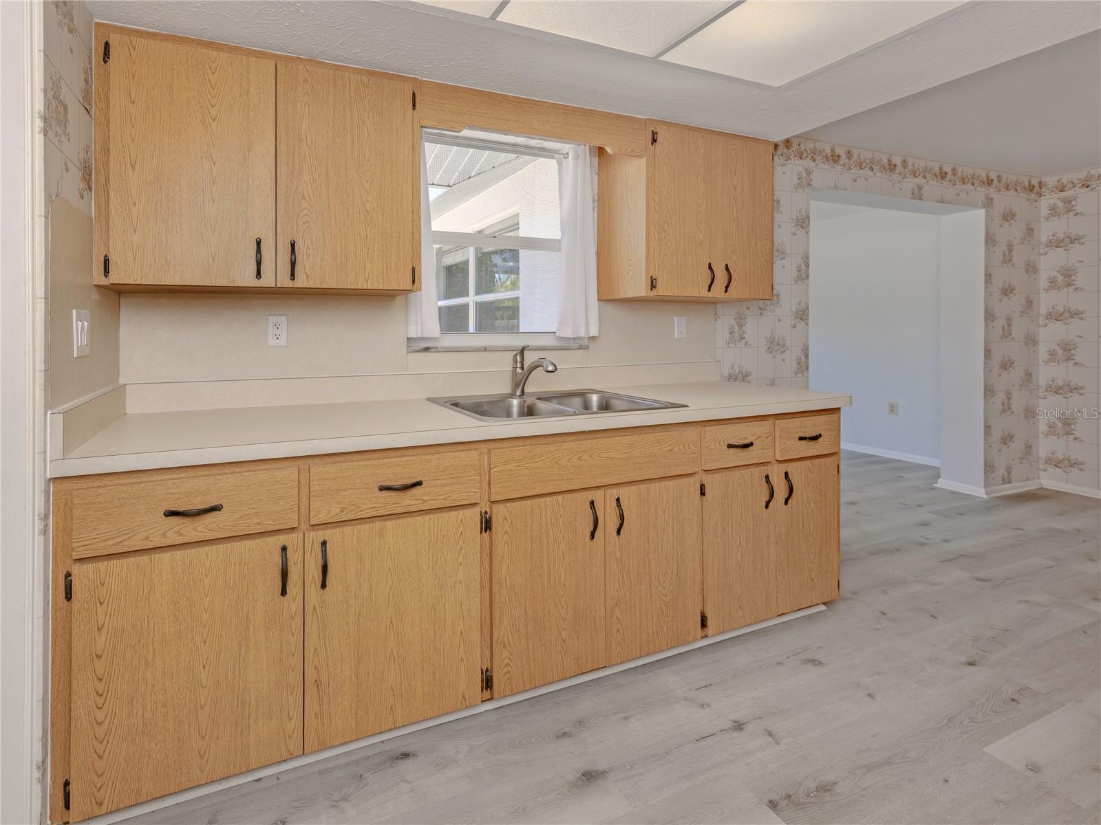 BAY POINT CORR OF - Residential