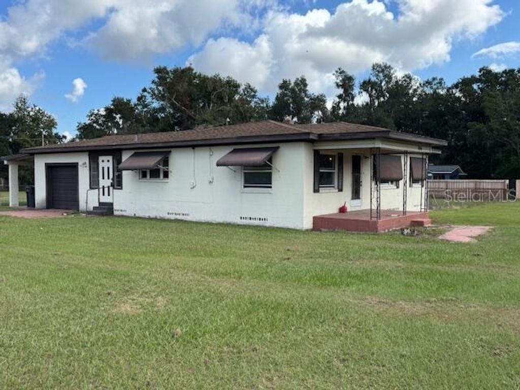 Photo of 2806 E 60 Highway, Plant City, FL 33567 (MLS # S5144398)