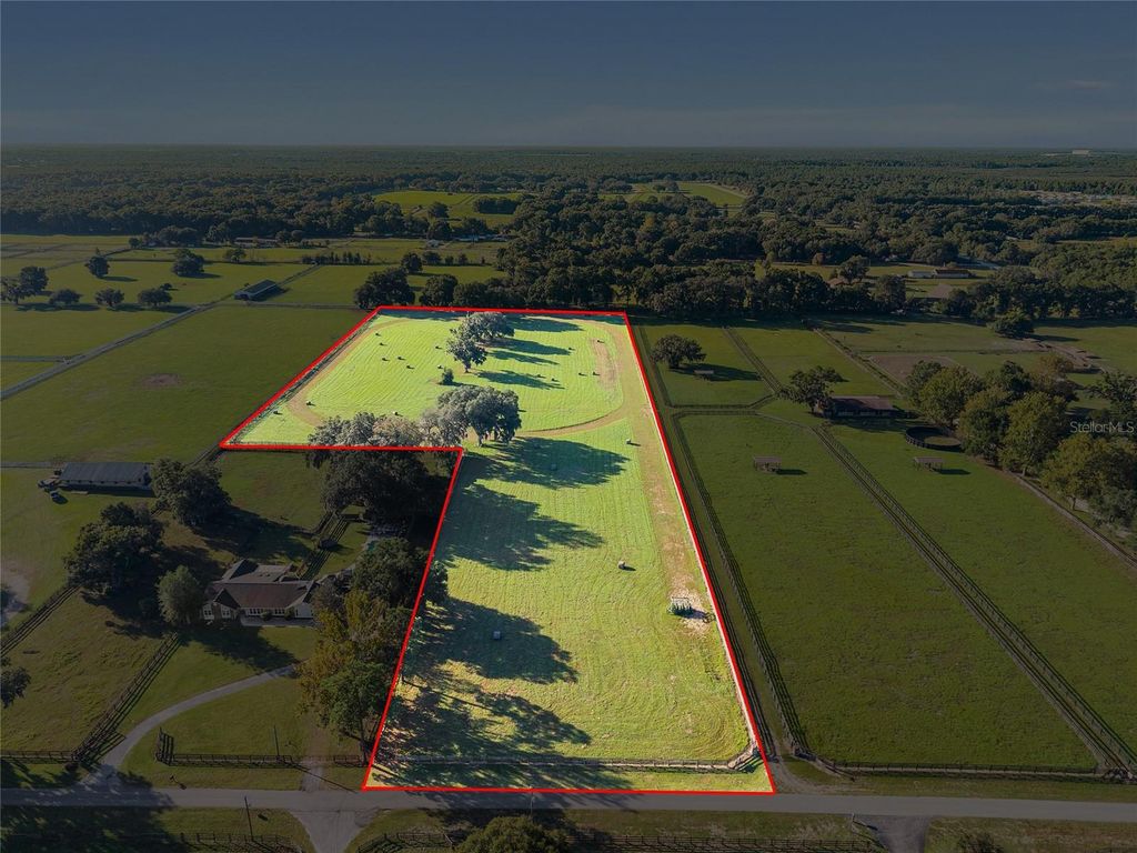 Photo of Tbd SW 100th Street, Ocala, FL 34476 (MLS # OM712248)