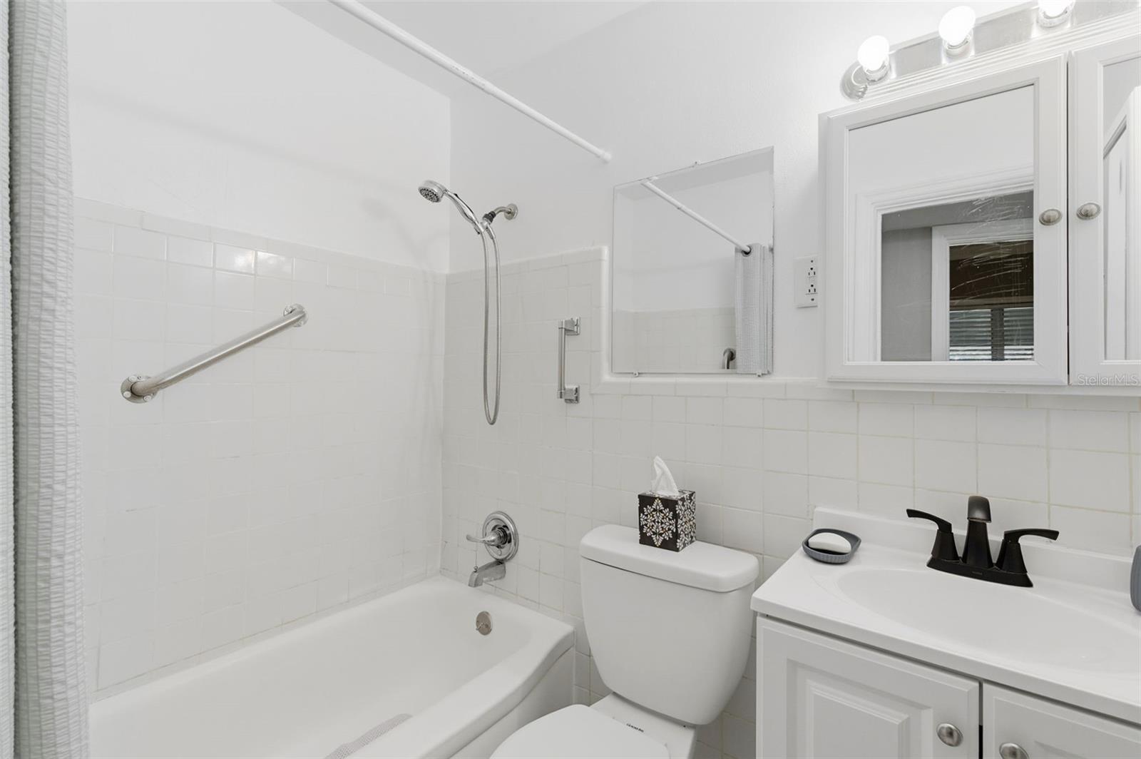 CLEARVIEW OAKS BLDG 1 - Residential