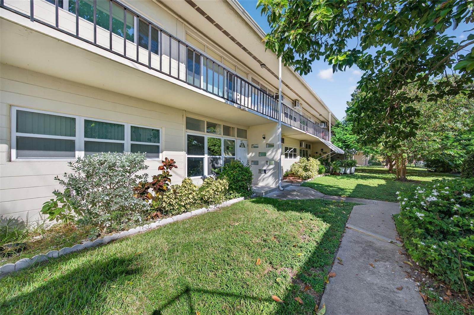 CLEARVIEW OAKS BLDG 1 - Residential