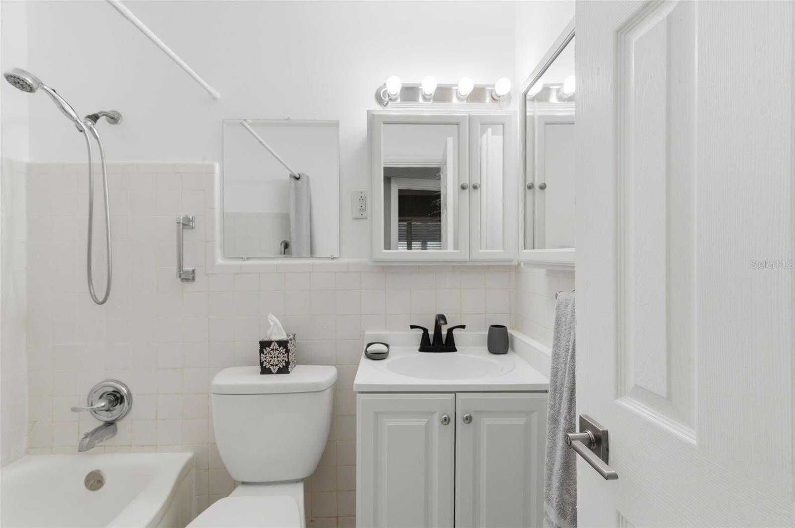 CLEARVIEW OAKS BLDG 1 - Residential