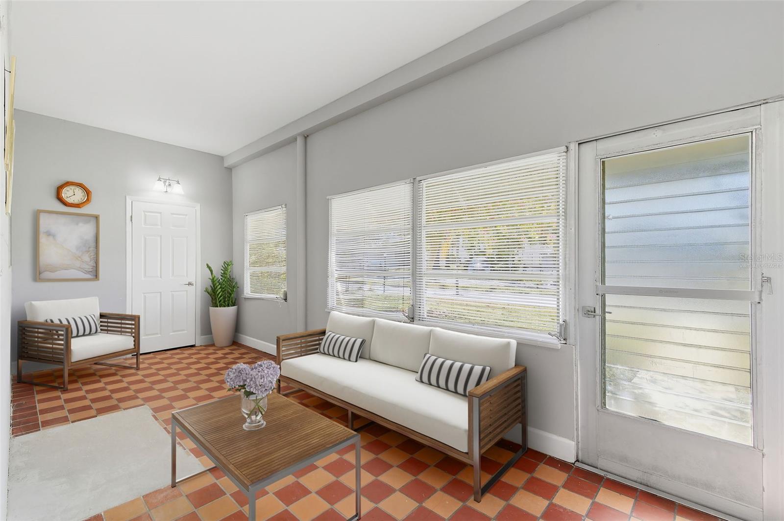 CLEARVIEW OAKS BLDG 1 - Residential