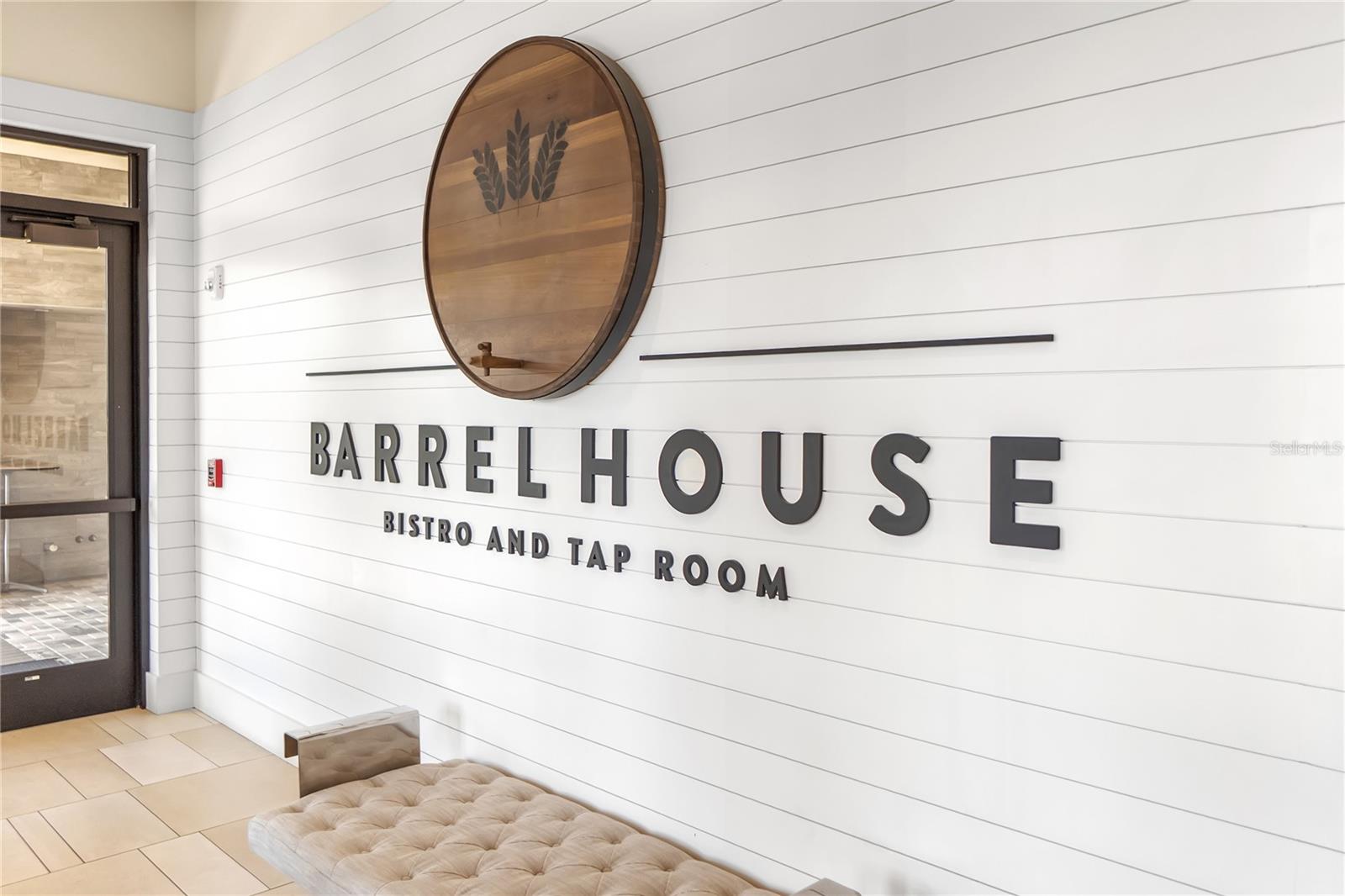 ESPLANADE PH III REV POR - Residential