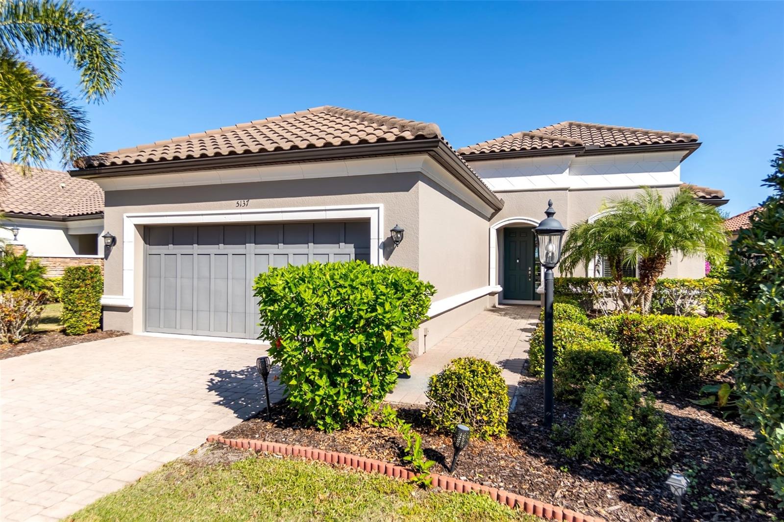 ESPLANADE PH III REV POR - Residential