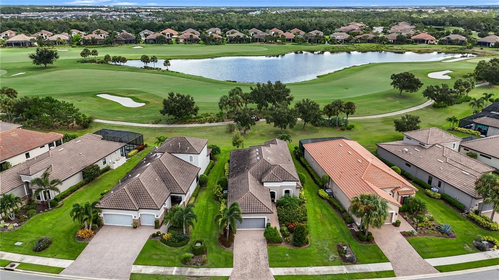 Photo of 5137 Napoli Run, Bradenton, FL 34211 (MLS # A4662860)