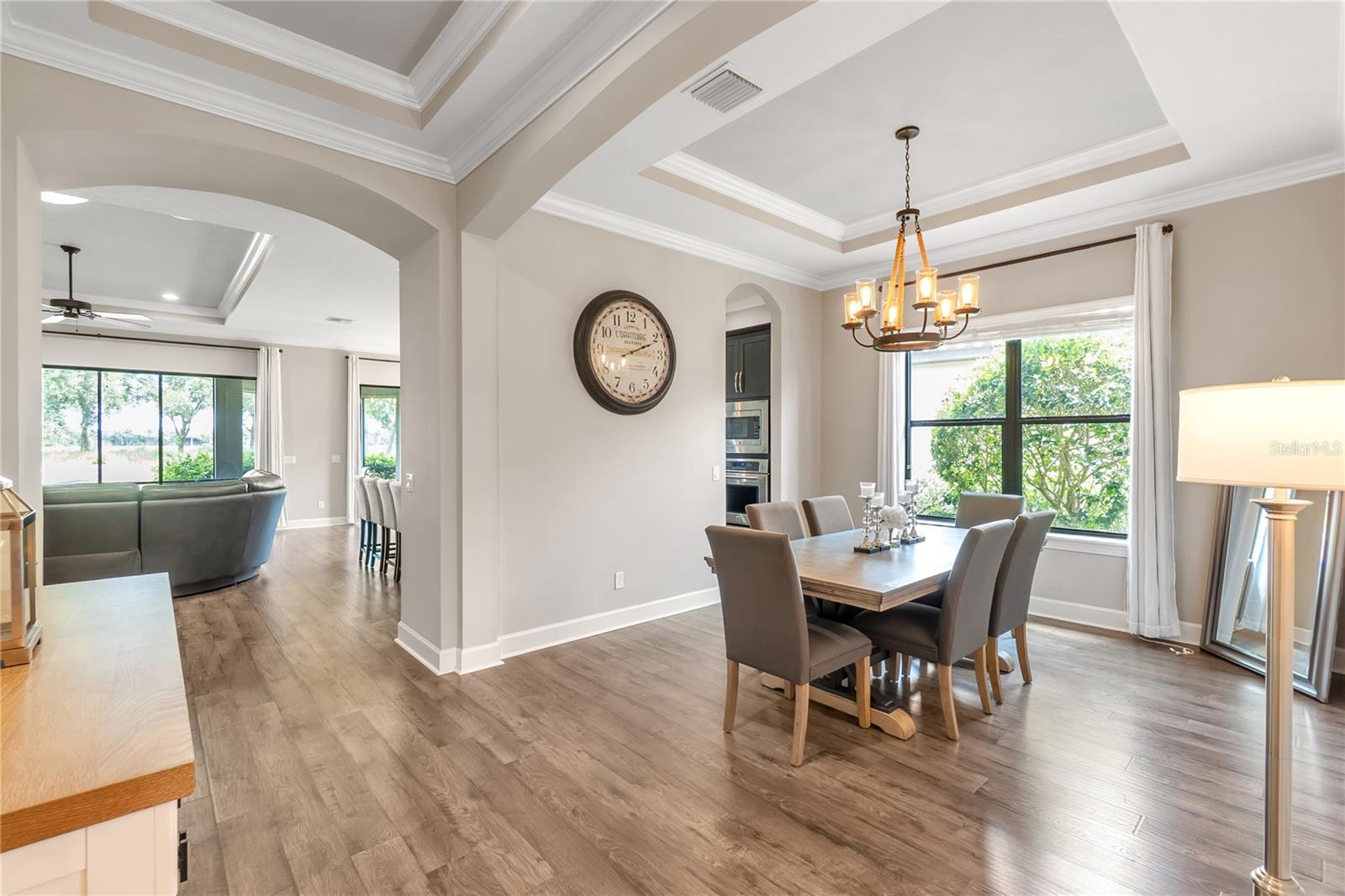 ESPLANADE PH III REV POR - Residential