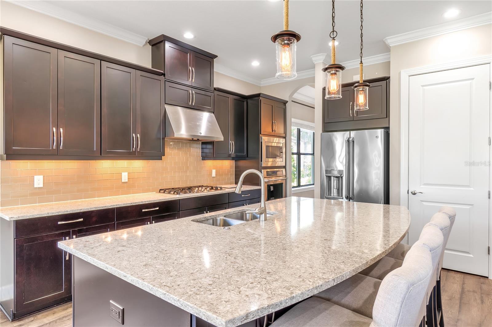 ESPLANADE PH III REV POR - Residential