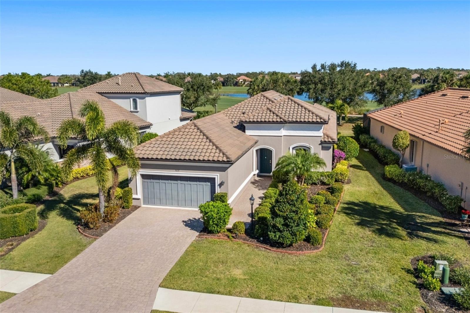 ESPLANADE PH III REV POR - Residential