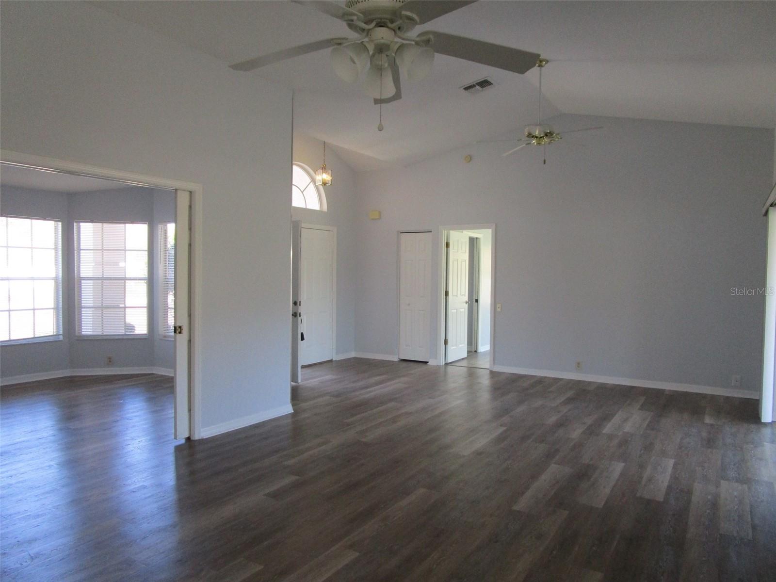 THE ESTATES - Residential Lease