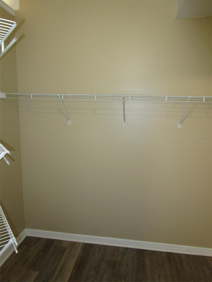 THE ESTATES - Residential Lease