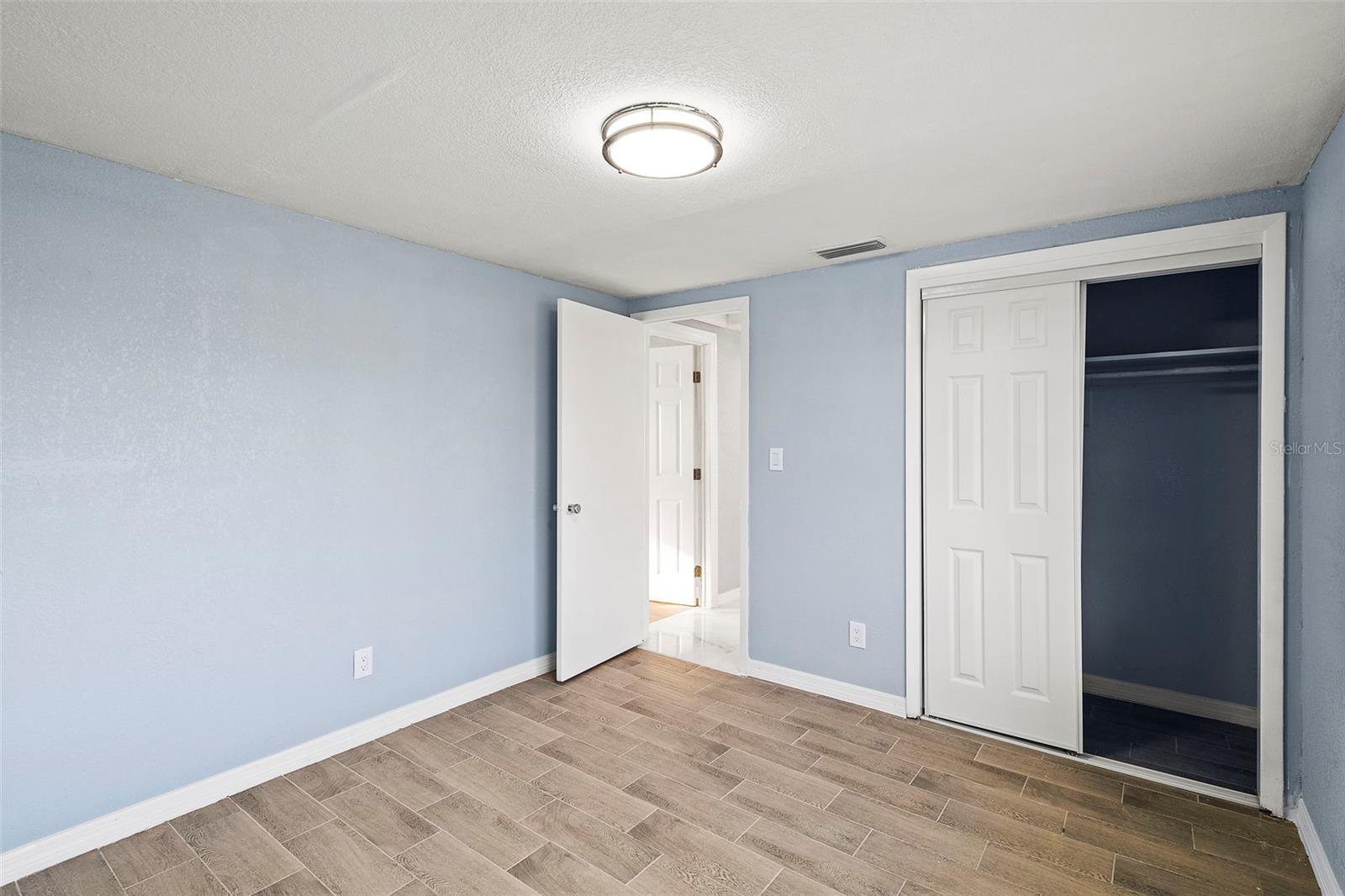 TAHITIAN DEV SUB - Residential