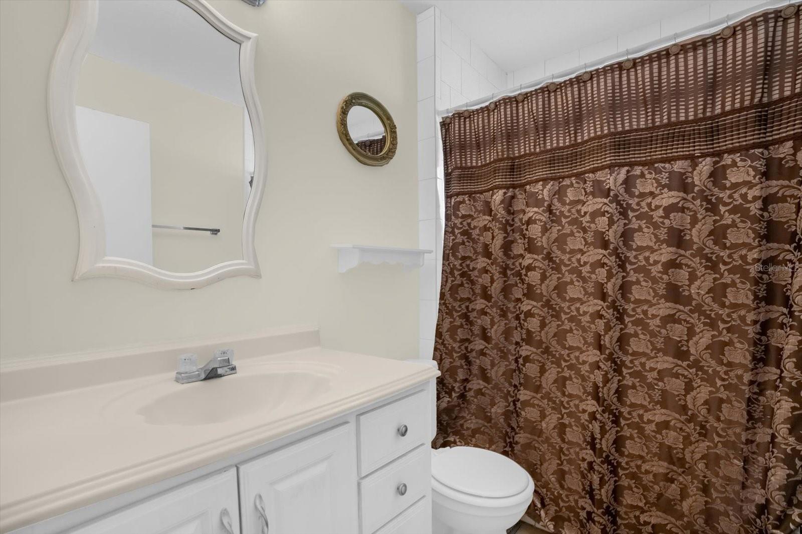 WINDING CREEK - Residential