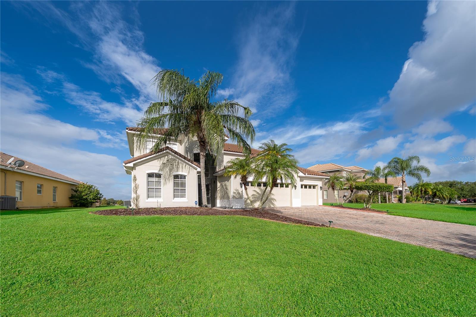 BELLALAGO - Residential
