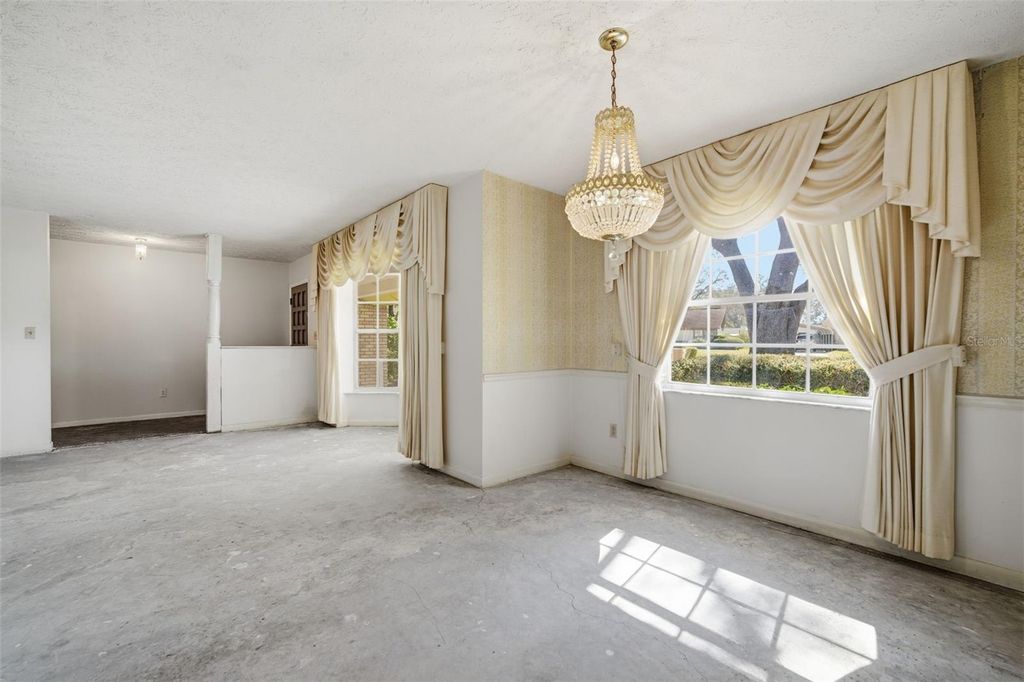 Photo of 2207 Parkwood Drive, Valrico, FL 33594 (MLS # TB8468311)