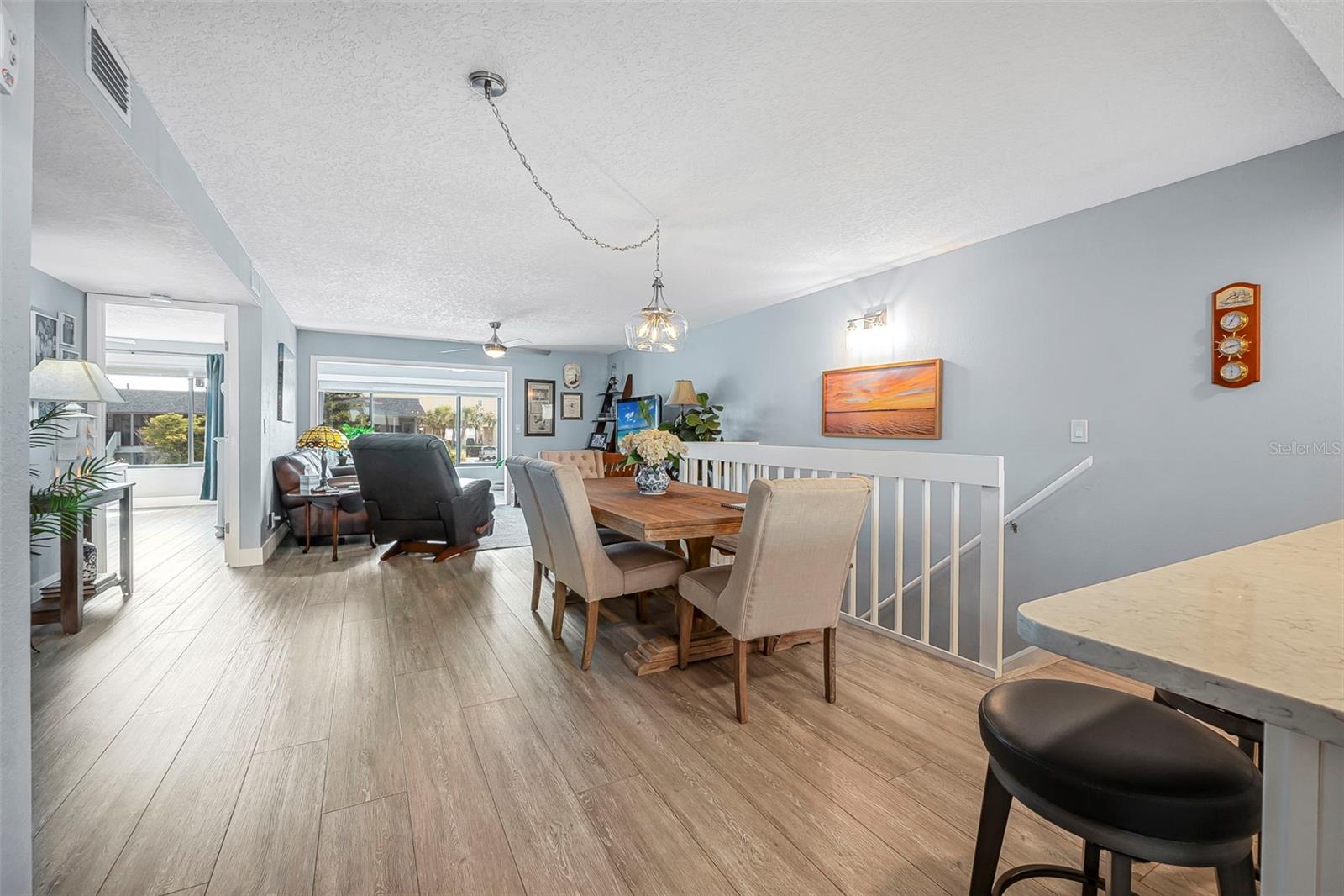 CEDAR ISLAND CLUB CONDO PH 01 - Residential