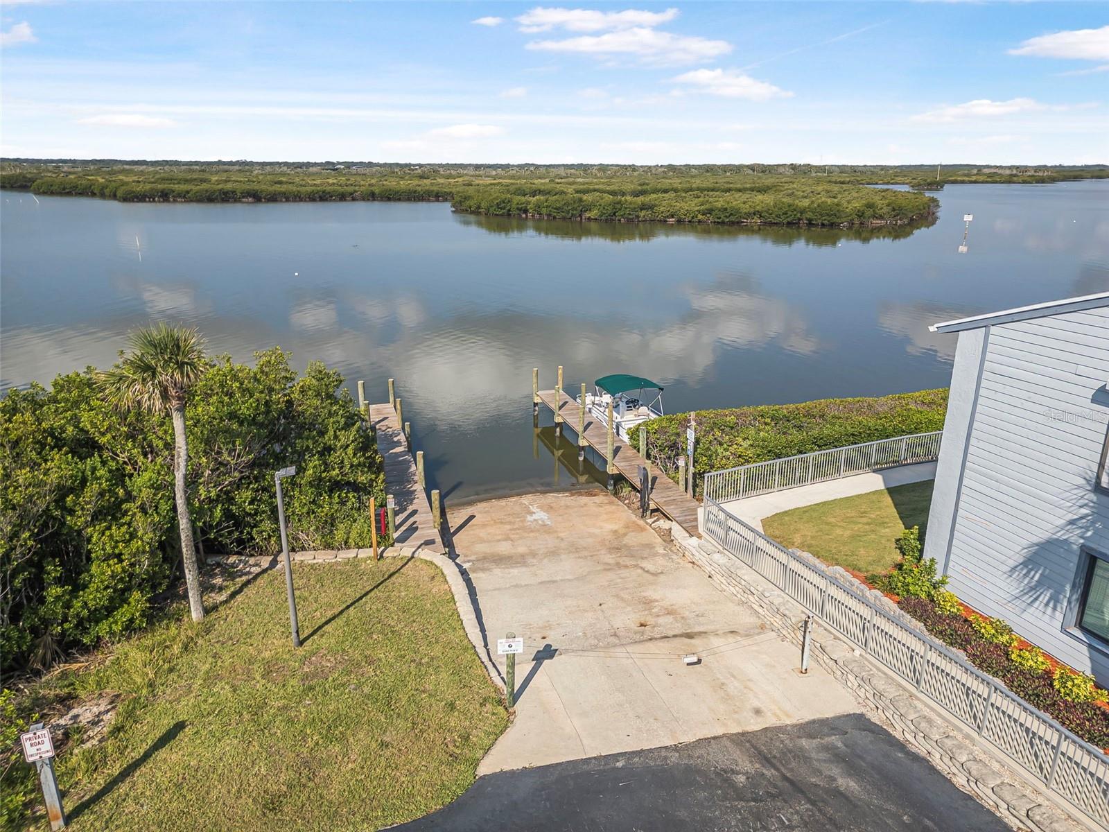 CEDAR ISLAND CLUB CONDO PH 01 - Residential