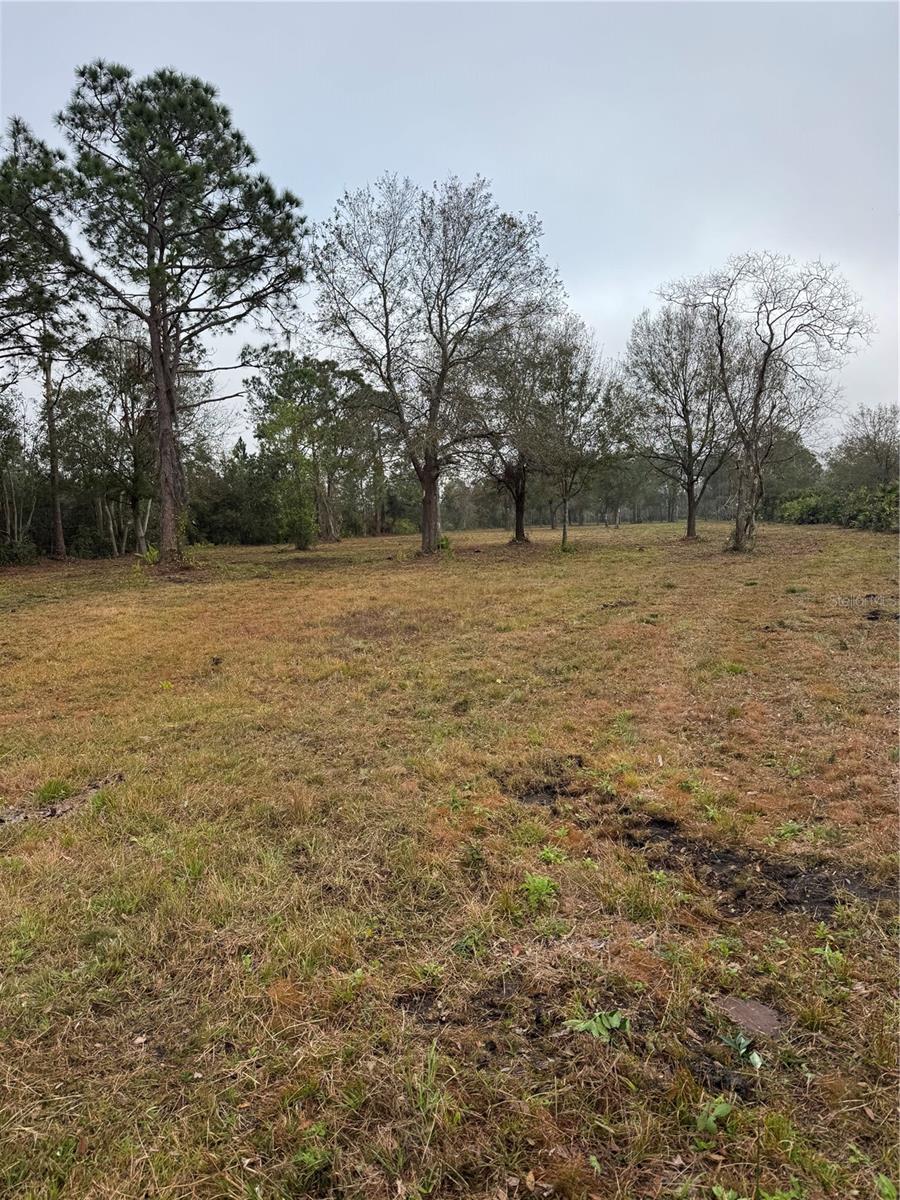 OAKRIDGE ESTATES - Land