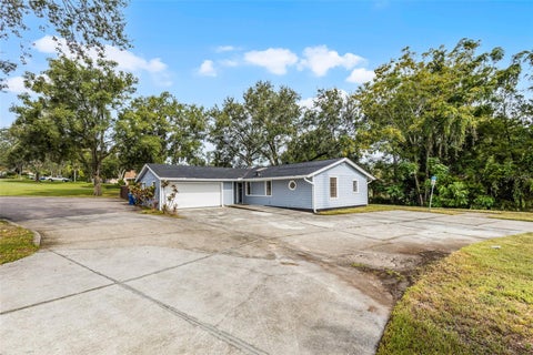 Tiny photo for 697 E Anderson Road, Groveland, FL 34736 (MLS # G5116957)