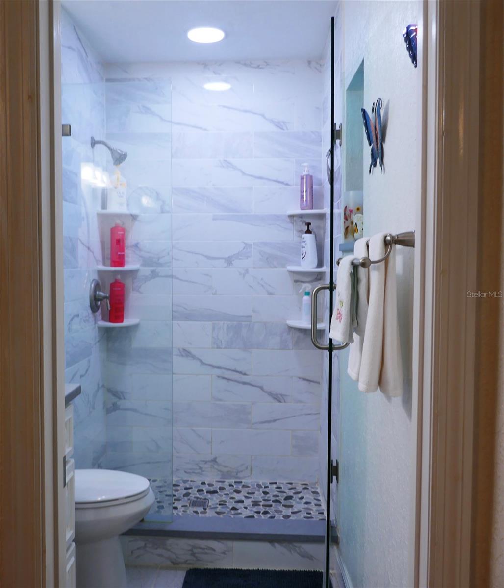 BOCA CIEGA RIDGE 6TH ADD - Residential