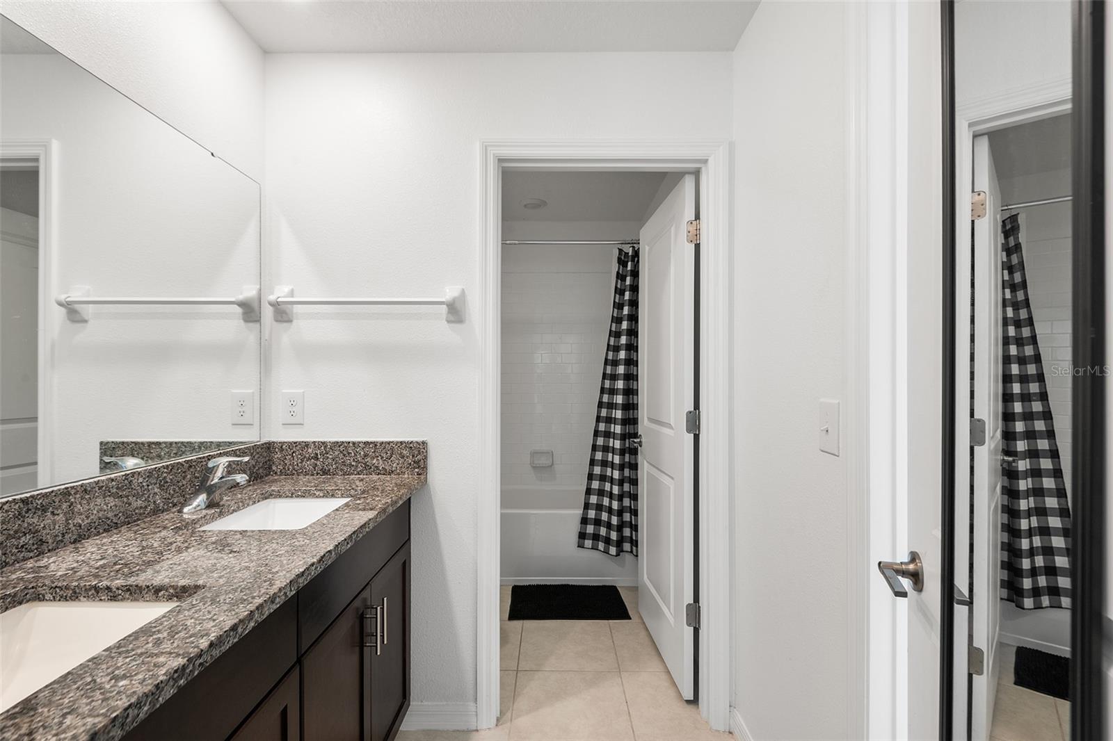 WIND MEADOWS SOUTH - Residential