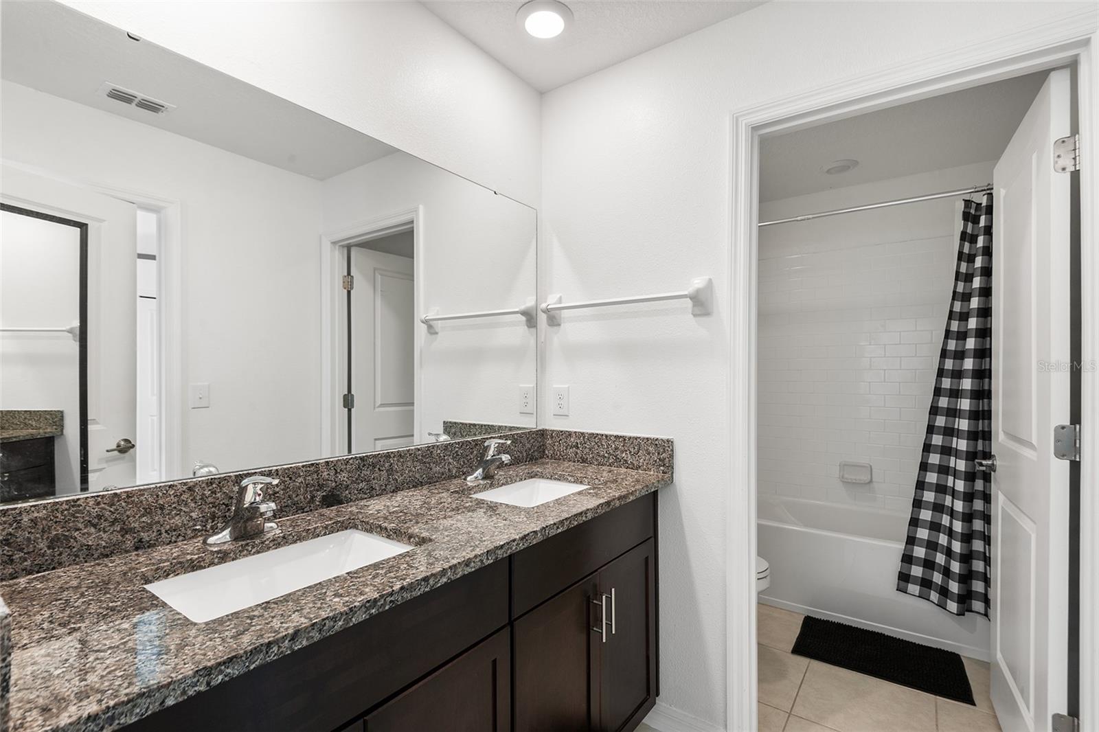 WIND MEADOWS SOUTH - Residential