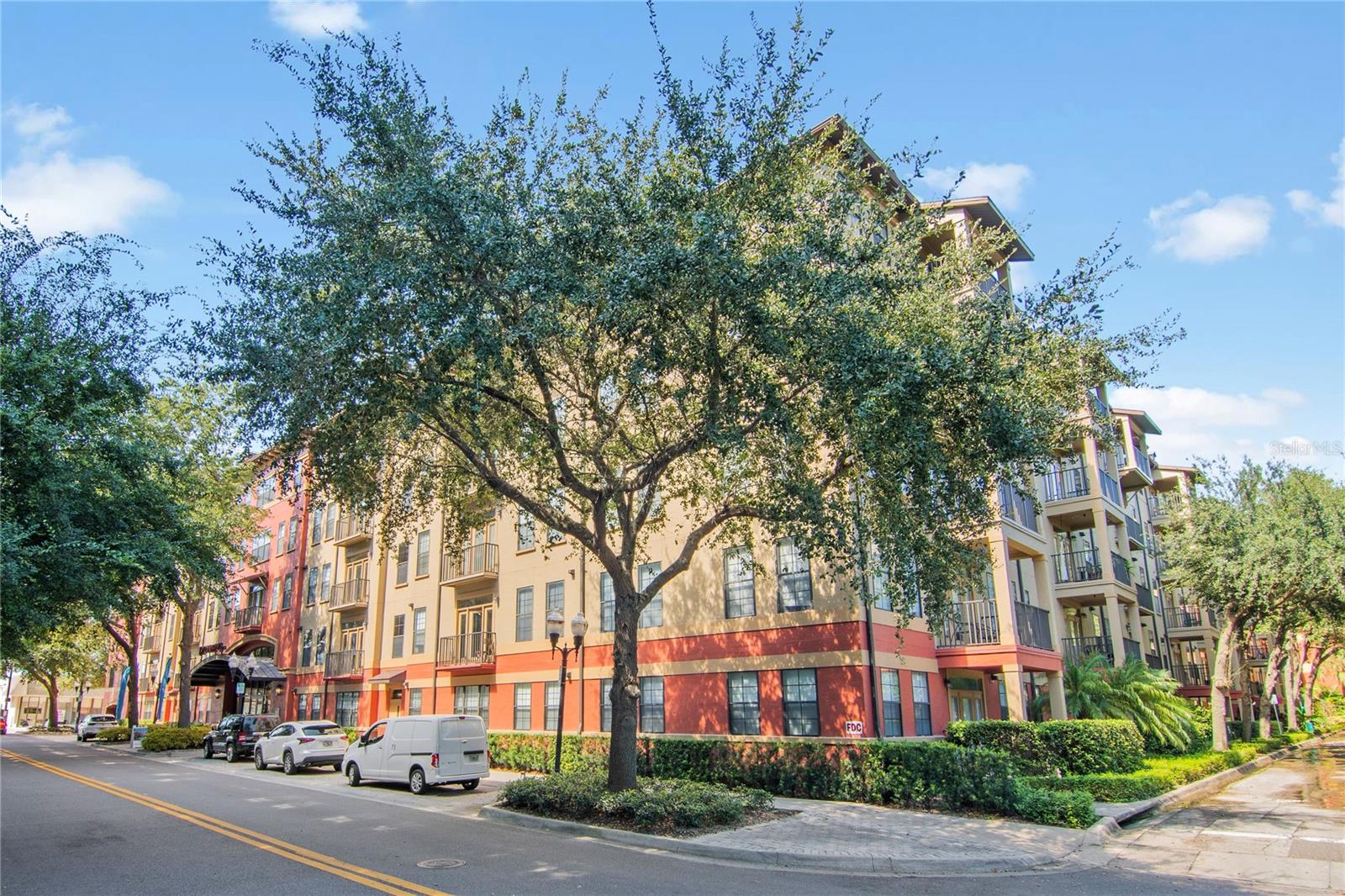 911 N ORANGE AVENUE 448