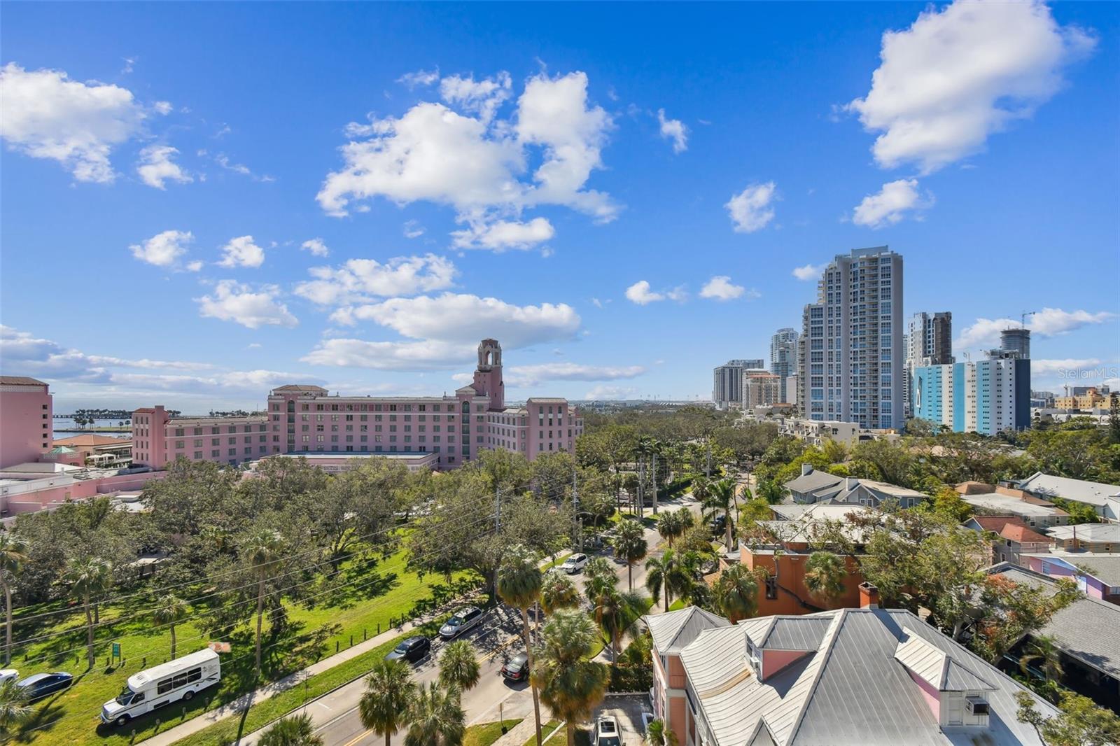 HARBOUR HILL CONDO - Residential