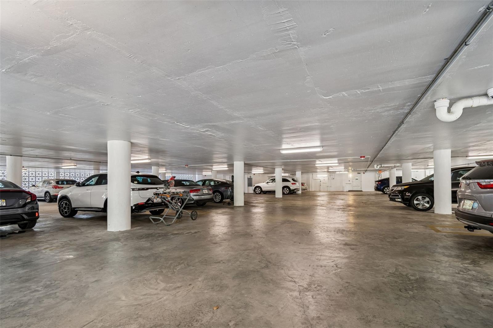 HARBOUR HILL CONDO - Residential