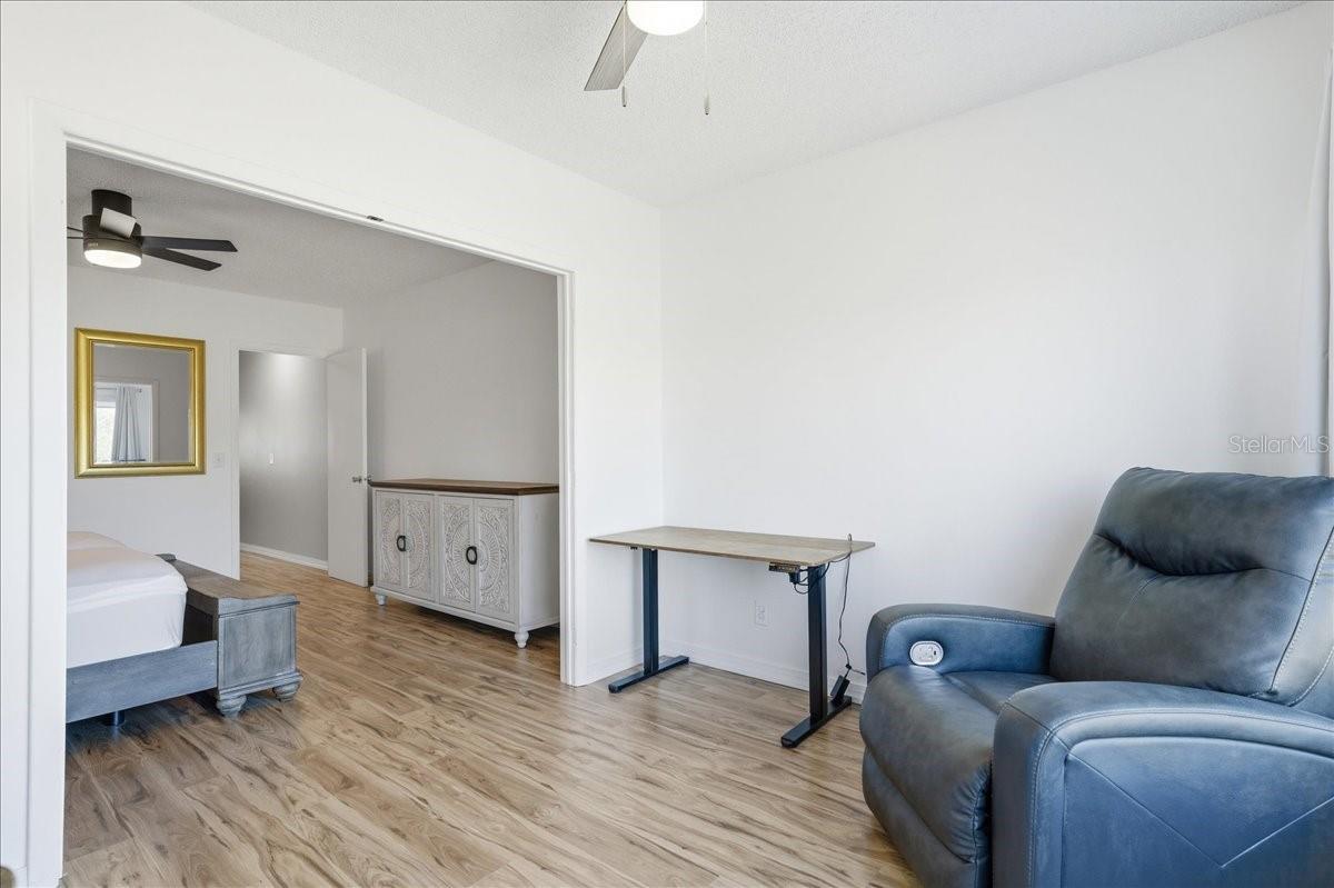 ON TOP OF THE WORLD - Residential Lease