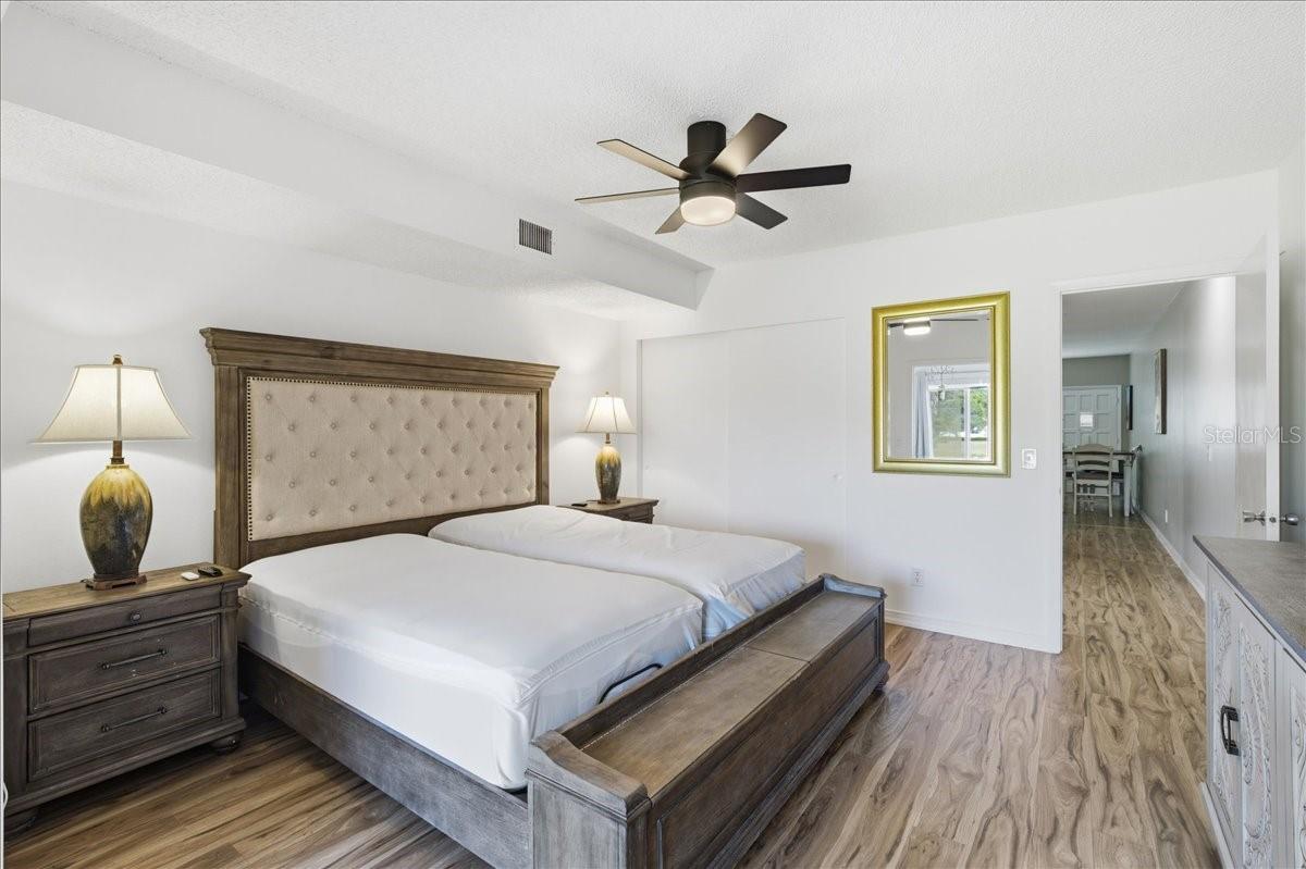 ON TOP OF THE WORLD - Residential Lease