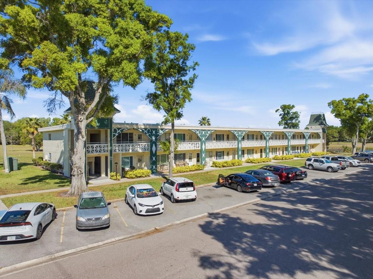 ON TOP OF THE WORLD - Residential Lease