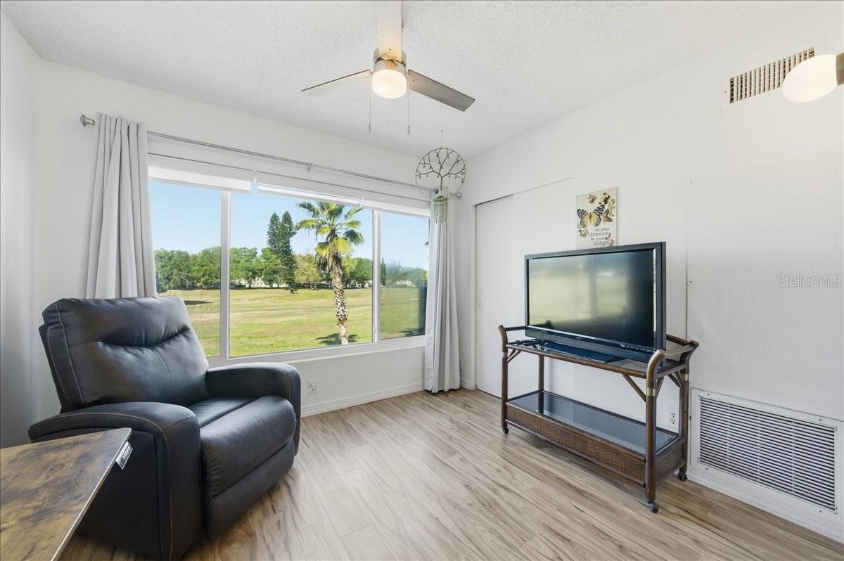 ON TOP OF THE WORLD - Residential Lease