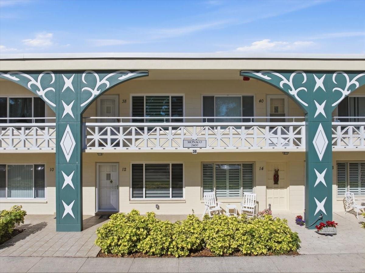 ON TOP OF THE WORLD - Residential Lease