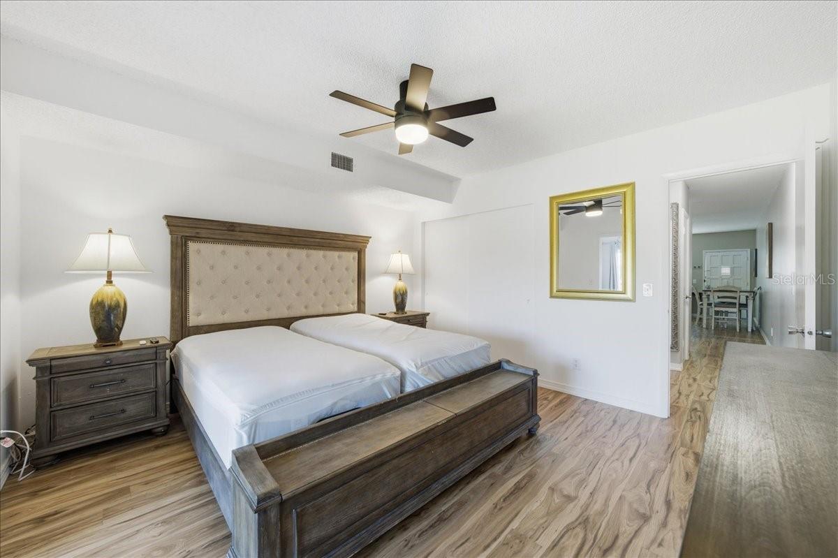 ON TOP OF THE WORLD - Residential Lease