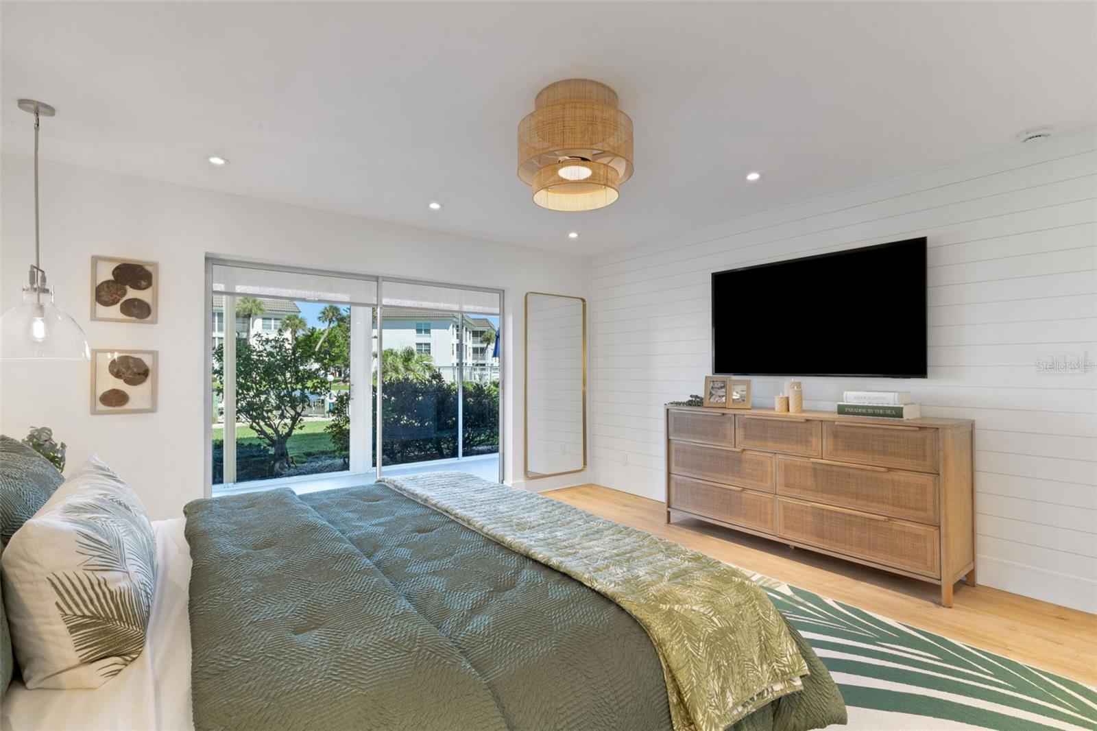 LONGBOAT HARBOUR - Residential Lease