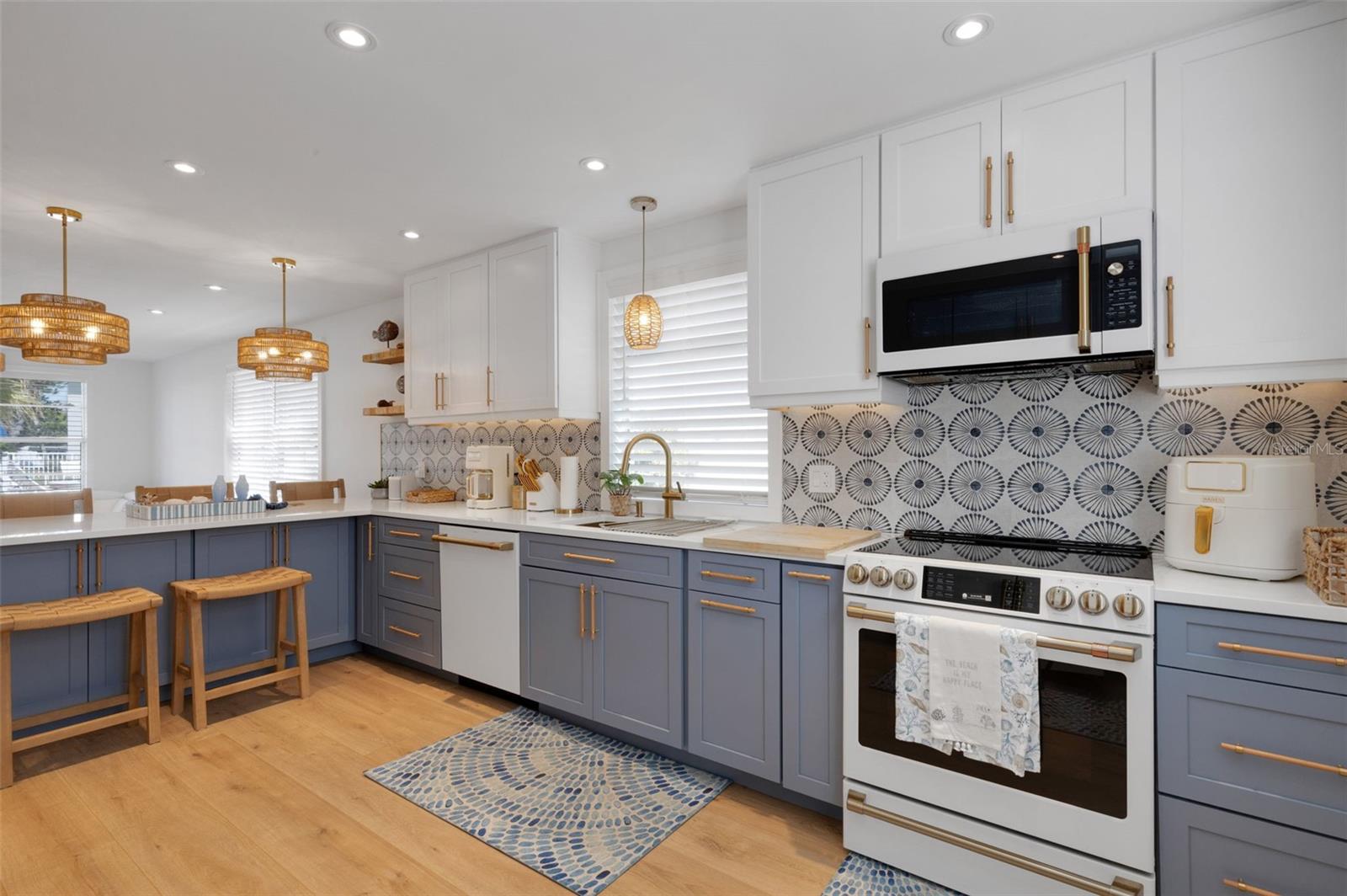 LONGBOAT HARBOUR - Residential Lease