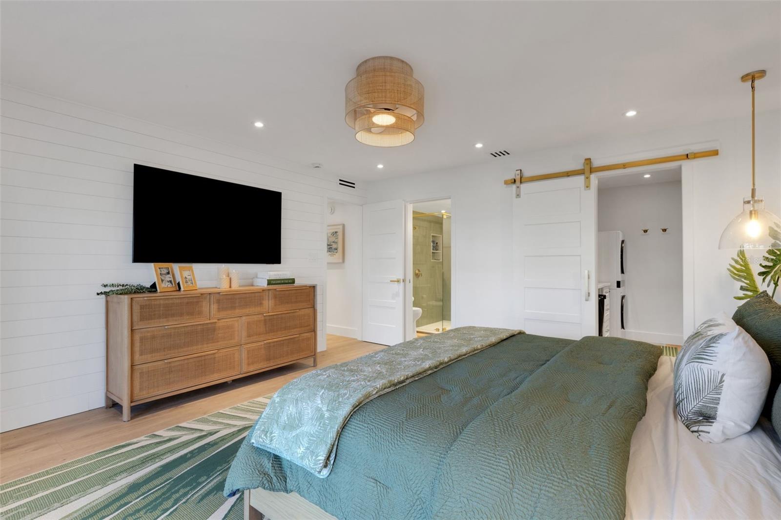 LONGBOAT HARBOUR - Residential Lease