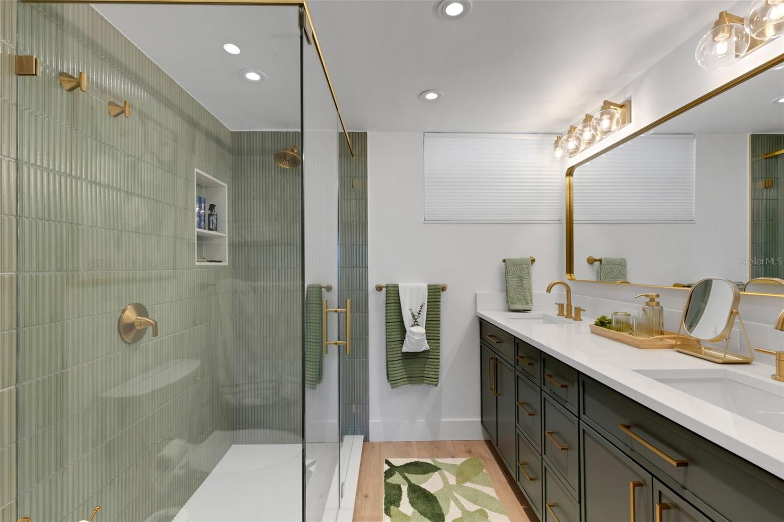 LONGBOAT HARBOUR - Residential Lease