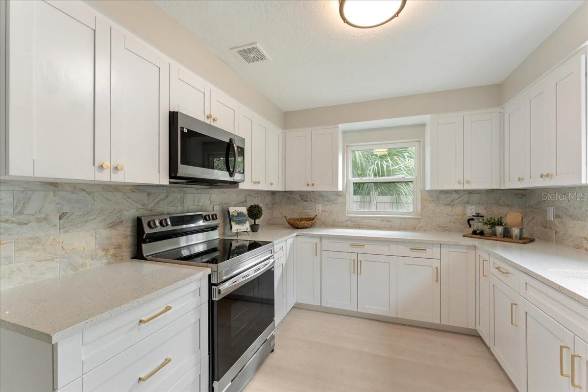 JUNGLE BEACH - Residential