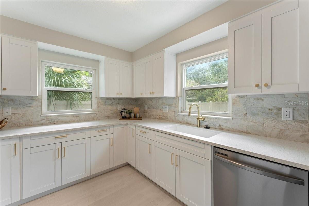 JUNGLE BEACH - Residential