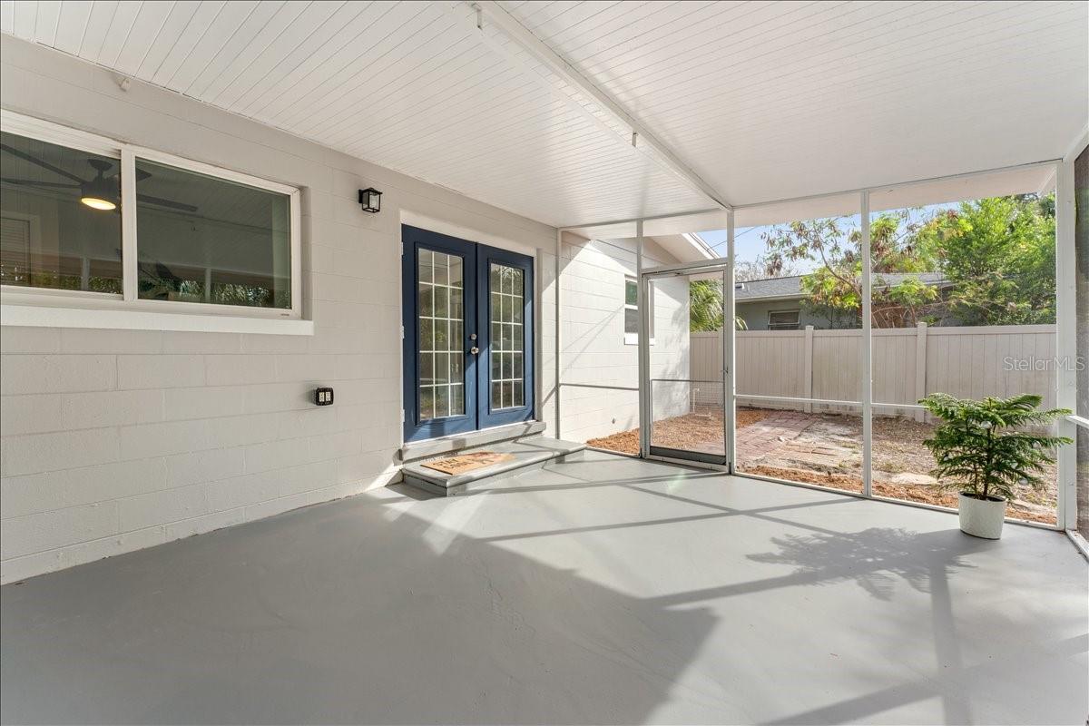 JUNGLE BEACH - Residential