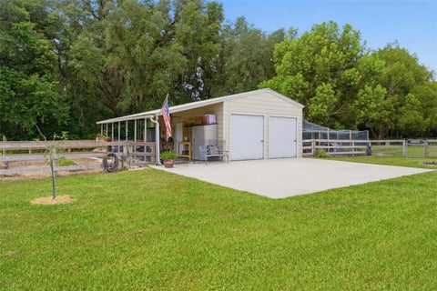 Tiny photo for 16241 SE 150th Avenue, Weirsdale, FL 32195 (MLS # G5115120)
