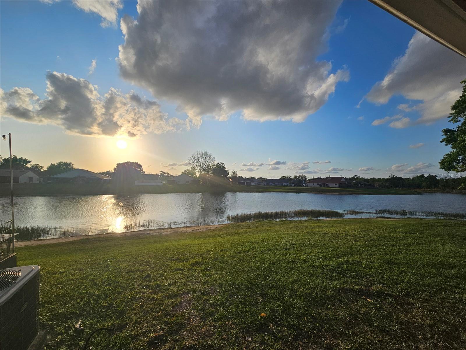 WHISPER LAKES - Residential