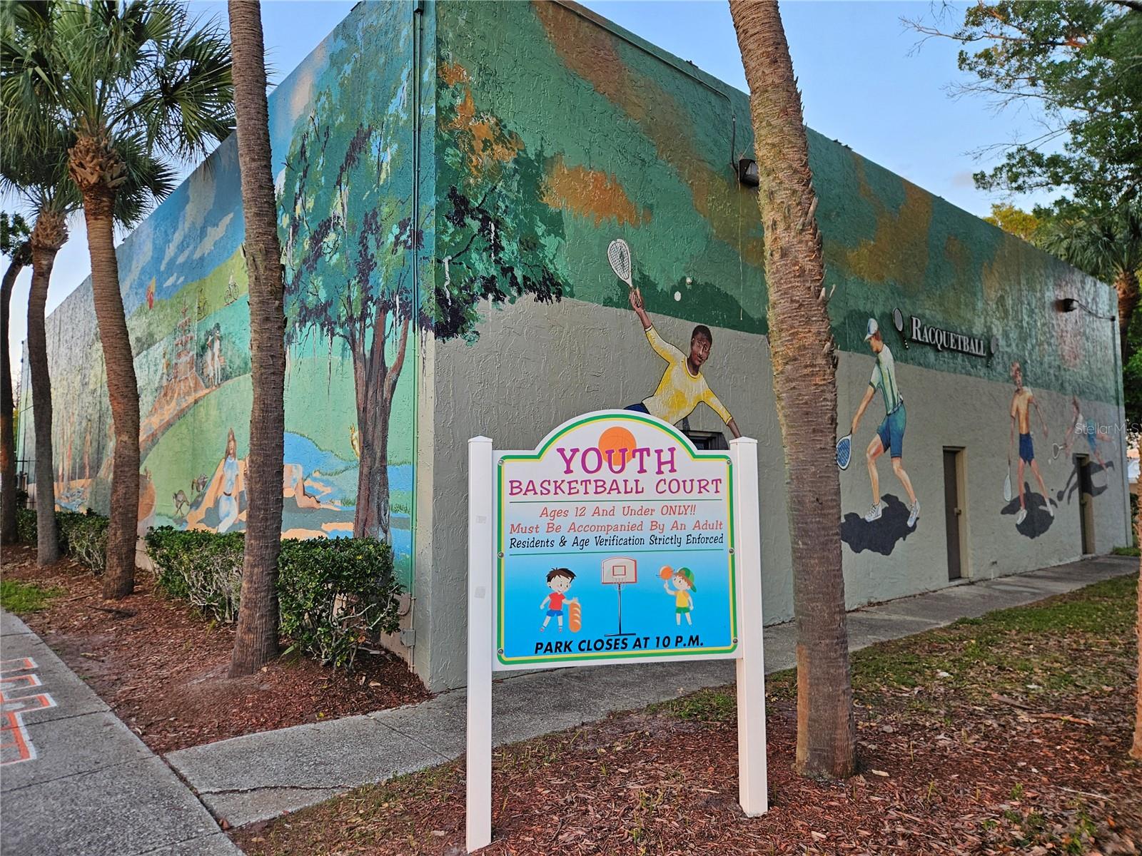 WHISPER LAKES - Residential