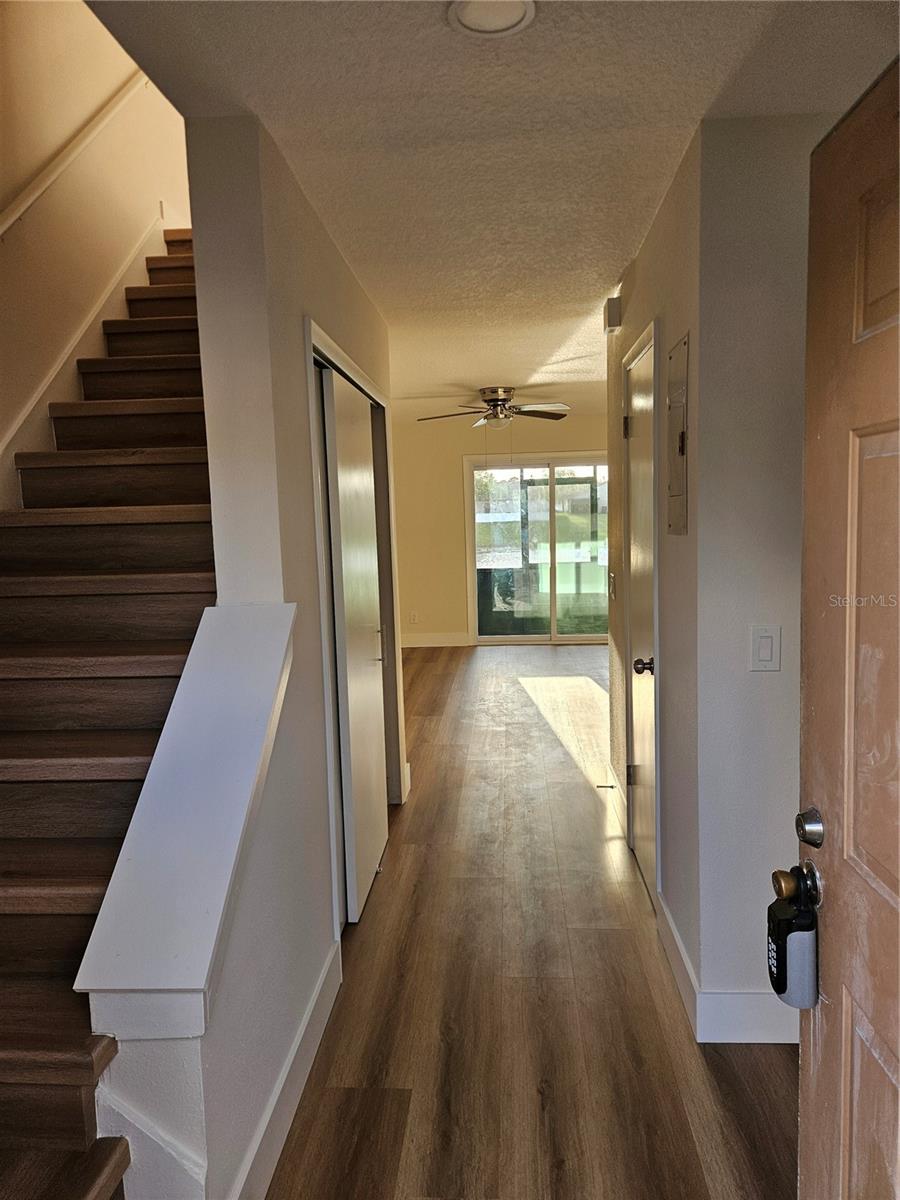 WHISPER LAKES - Residential