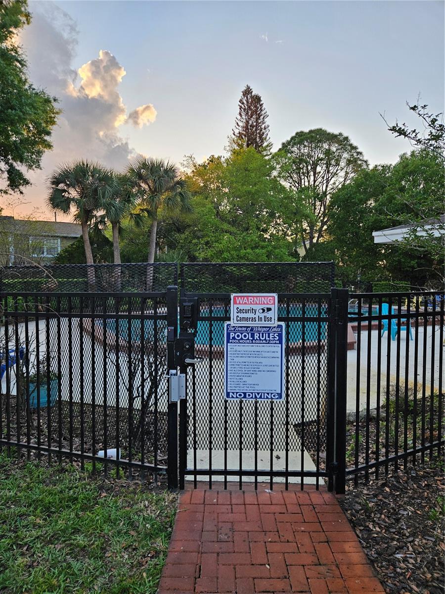 WHISPER LAKES - Residential